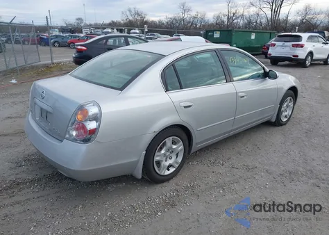 2004 Nissan Altima 2.5 S из США, поврежденный, VIN 1N4AL11D94C102832